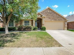 5800 Parkplace Dr, Argyle, TX 76226
