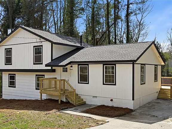 2nd image of 640 Bramble Ct