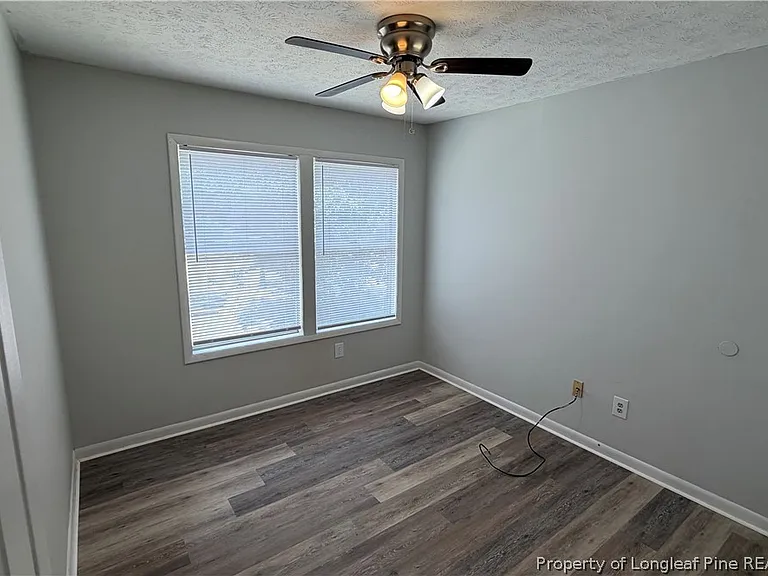 Willowbrook Dr — Photo 7