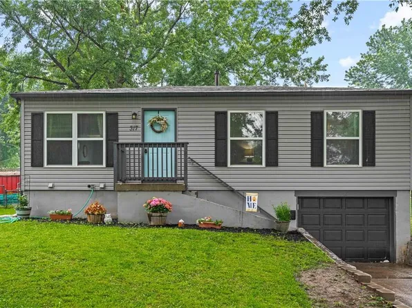 317 N Cochise Dr, Independence, MO 64056