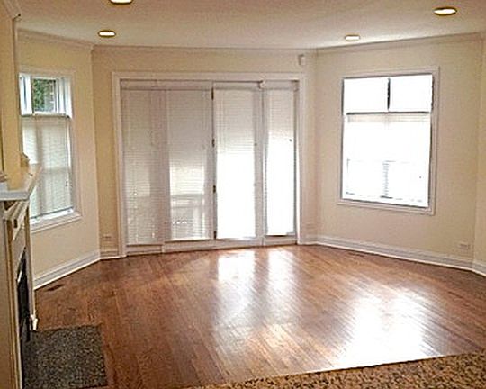 4th image of 4145 N Milwaukee Ave #1
