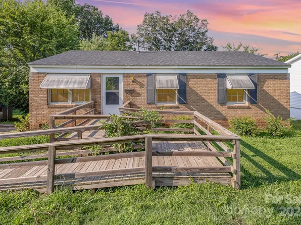 2705 Abelwood Rd, Charlotte, NC 28216
