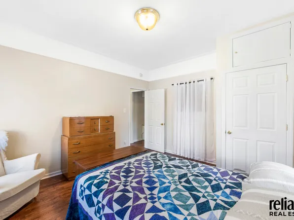 2913 Foster Avenue image 9 of 16