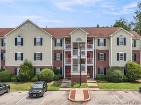 380 Bubble Creek Ct, Fayetteville, NC