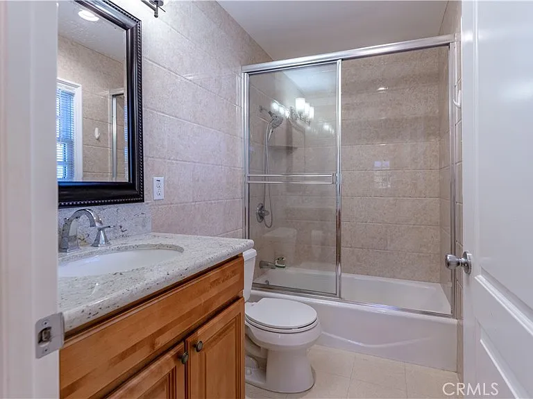 1120 Columbia Rd — Photo 18