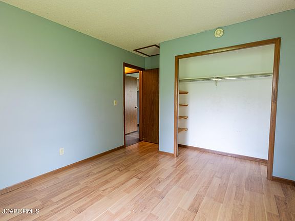 3rd image of 507 Ann St