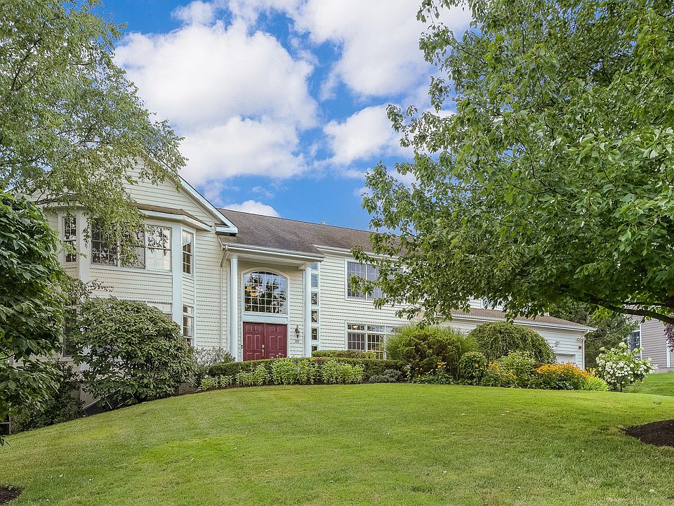 - 20 Red Roof Dr, Rye Brook, NY 10573,    (003of 47).jpg