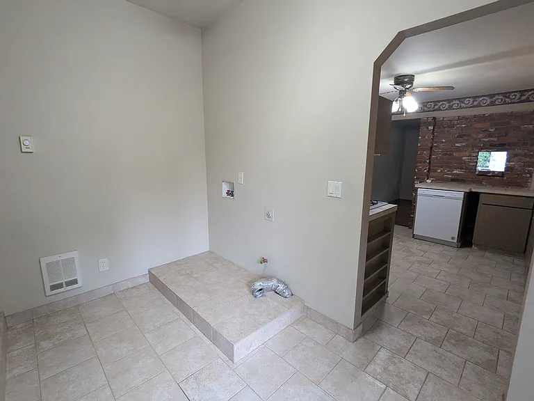 425 SE McKinley Ave #1 & 2-1 — Photo 36