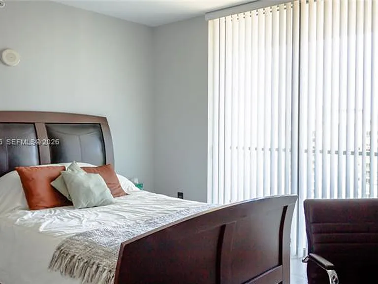 1111 SW 1st Ave #Penthouse 3822 — Photo 14