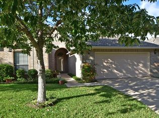308 Heritage Hills Dr, Fredericksburg, TX 78624