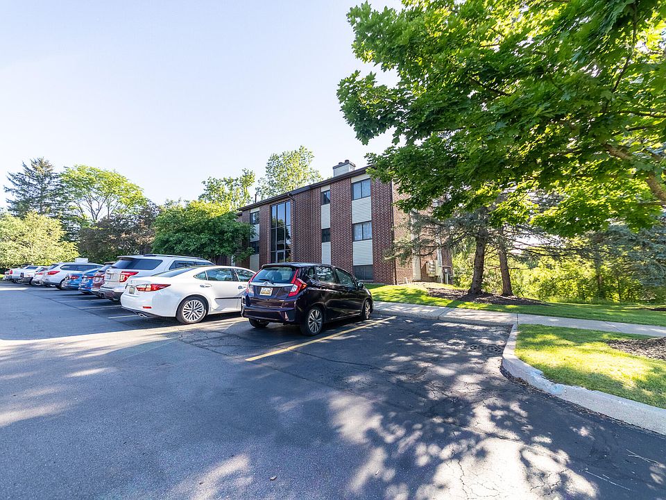 1st image of 3392 Devonwood Hls NE APT A