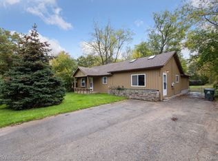 4625 Jamm Rd, Orion, MI 48359