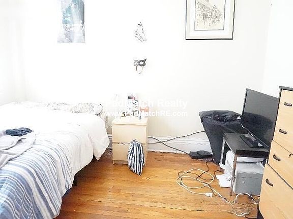 4th image of 161 Kelton St APT 24