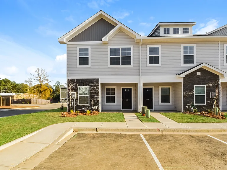 605 Green Wigeon Rd — Photo 1