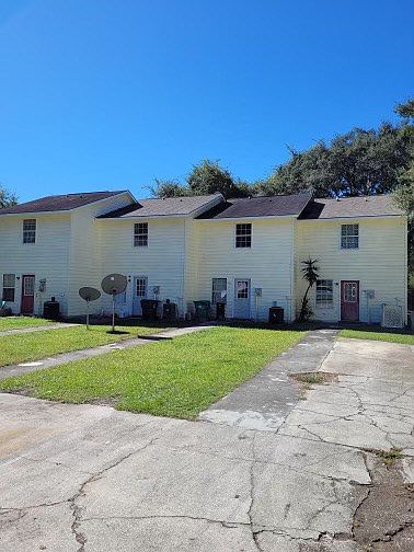 2nd image of 756 Pt Peter Rd