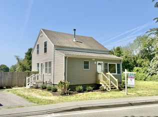 101 Quincy St, Holbrook, MA 02343