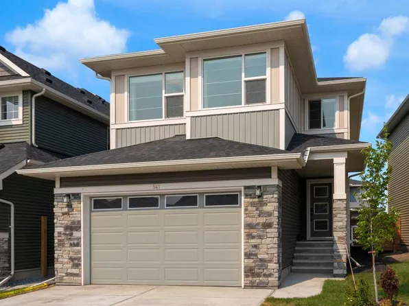 541 E Baywater Mnr SW, Airdrie, AB T4B 5K6