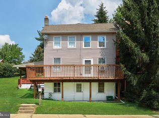 61 W George St, Yoe, PA 17313