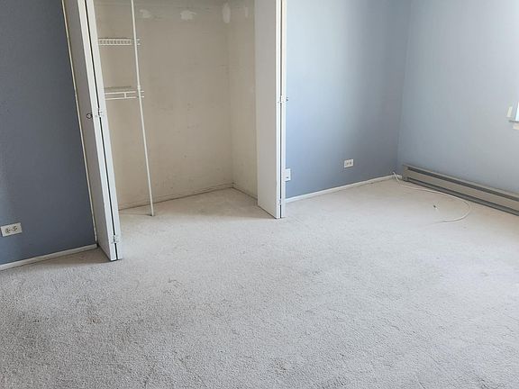 4th image of 9737 Fox Glen Dr #5M