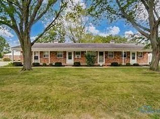 1041 E Boundary St, Perrysburg, OH 43551