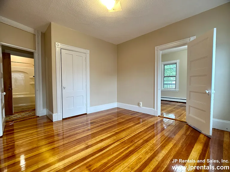 22 Spring Park Ave #3 — Photo 7