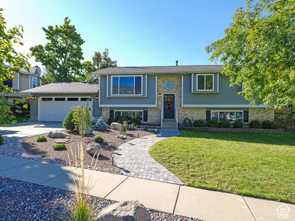 136 E Rice Ln, Farmington, UT 84025