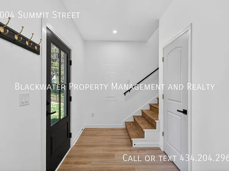 4004 Summit St — Photo 3