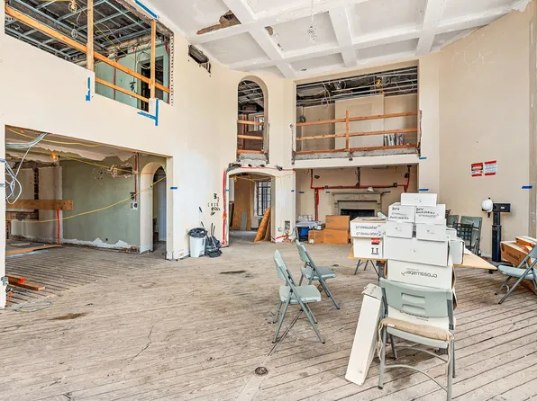 5 Tudor City Place image 3 of 23