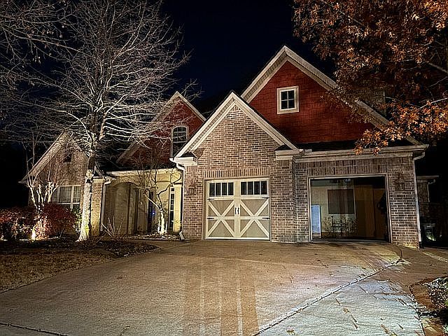 1st image of 2905 Woodsgate Dr