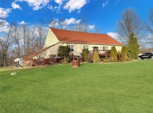 3852 Ellwood Rd, New Castle, PA 16101