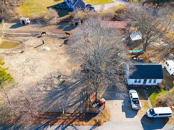 2nd image of 365 Old Barnstable Road