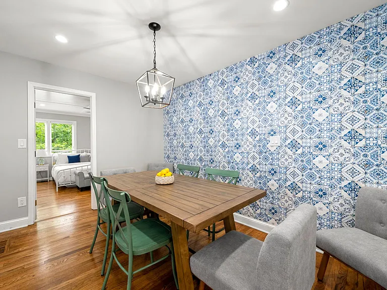 639 S Peachtree St — Photo 12