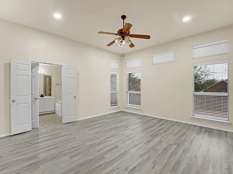 629 Rosarita Rd — Photo 2
