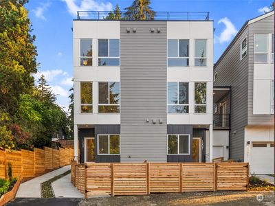 1207 NE 104th Street #B, Seattle, WA, 98125