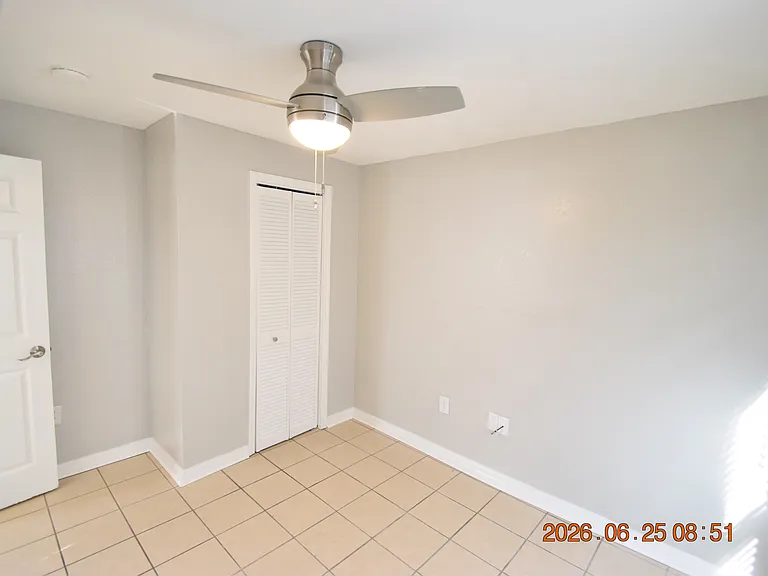 1254 Grove St #B — Photo 14