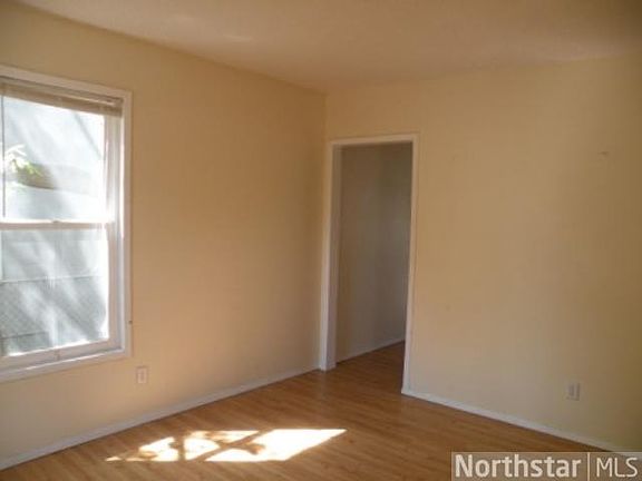 5th image of 2328 5th St NE