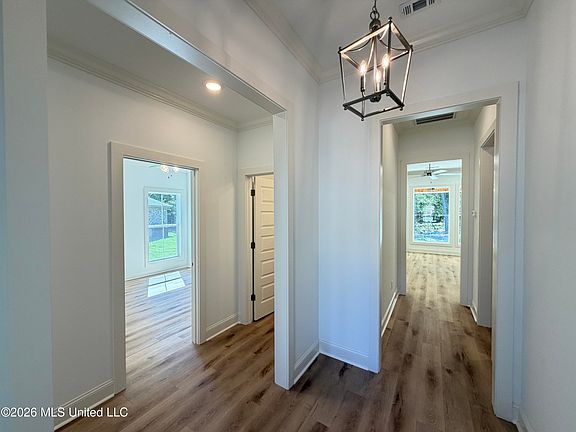 3rd image of 220 Anderson Oaks Dr