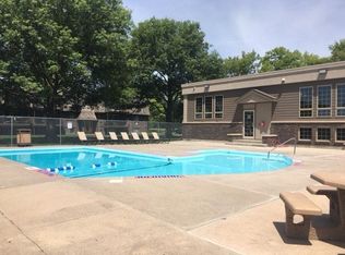 4412 S 27th St, Lincoln, NE 68512