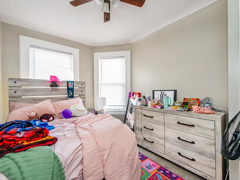 40 Olive St #1 — Photo 12