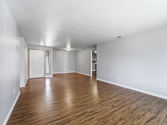3rd image of 6304 Candlestick Dr