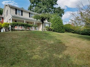 6 Phillips Pl, Stamford, CT 06906