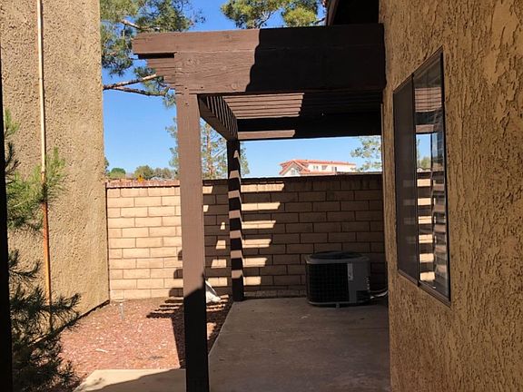 4th image of 11737 Cottonwood Dr