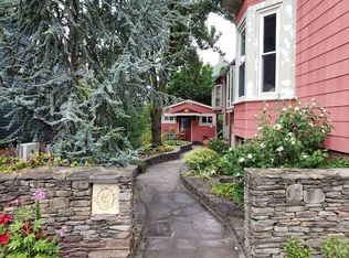 83 Inman St #R, Cambridge, MA 02139