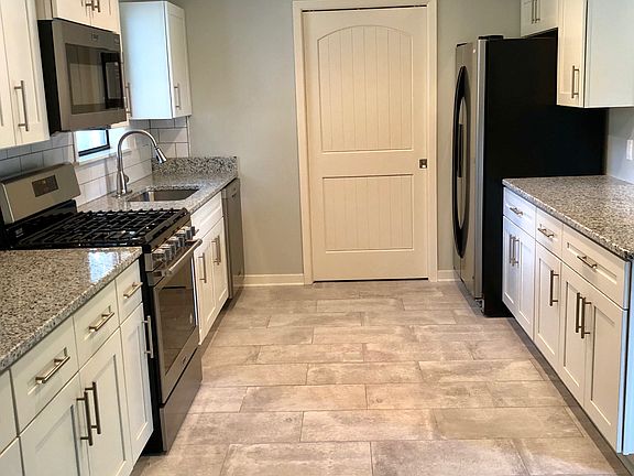 4th image of 5122 Edenshire Ave