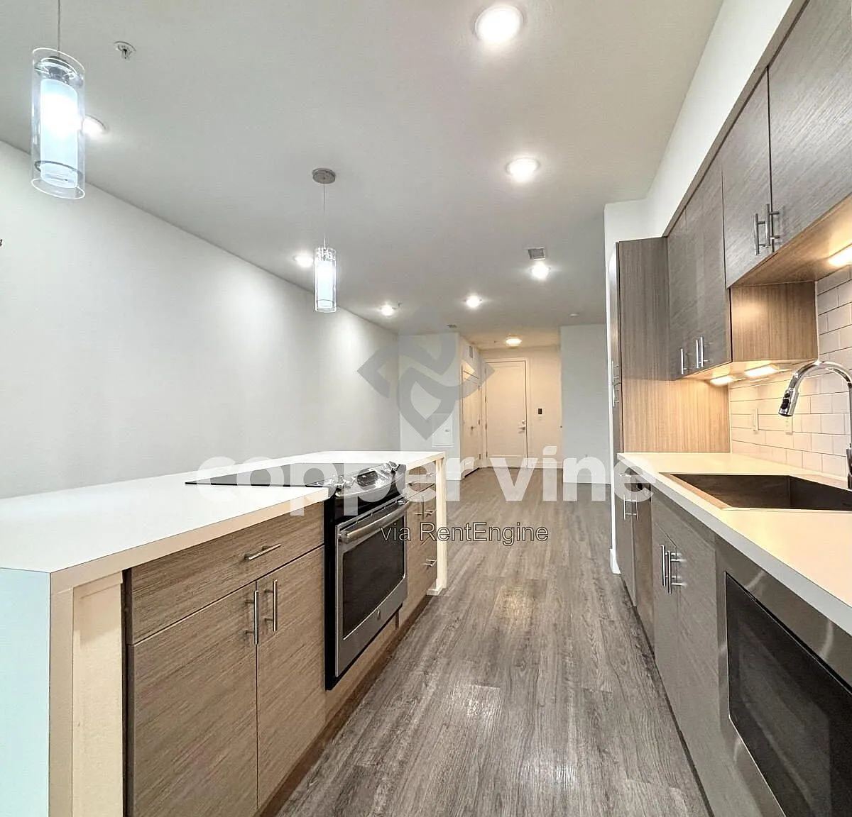 2 bed, 2.0 bath, 1140 sqft, $2,355 — Photo 3