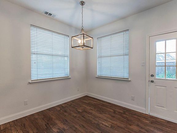 4th image of 3007 Kingsbury Dr