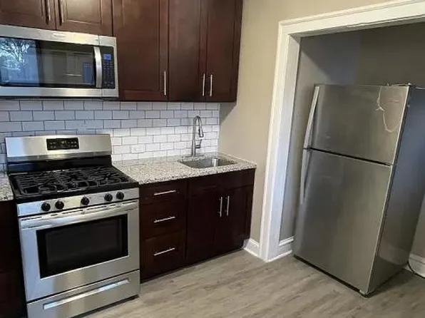 2542 E 78th St, Chicago, IL 60649