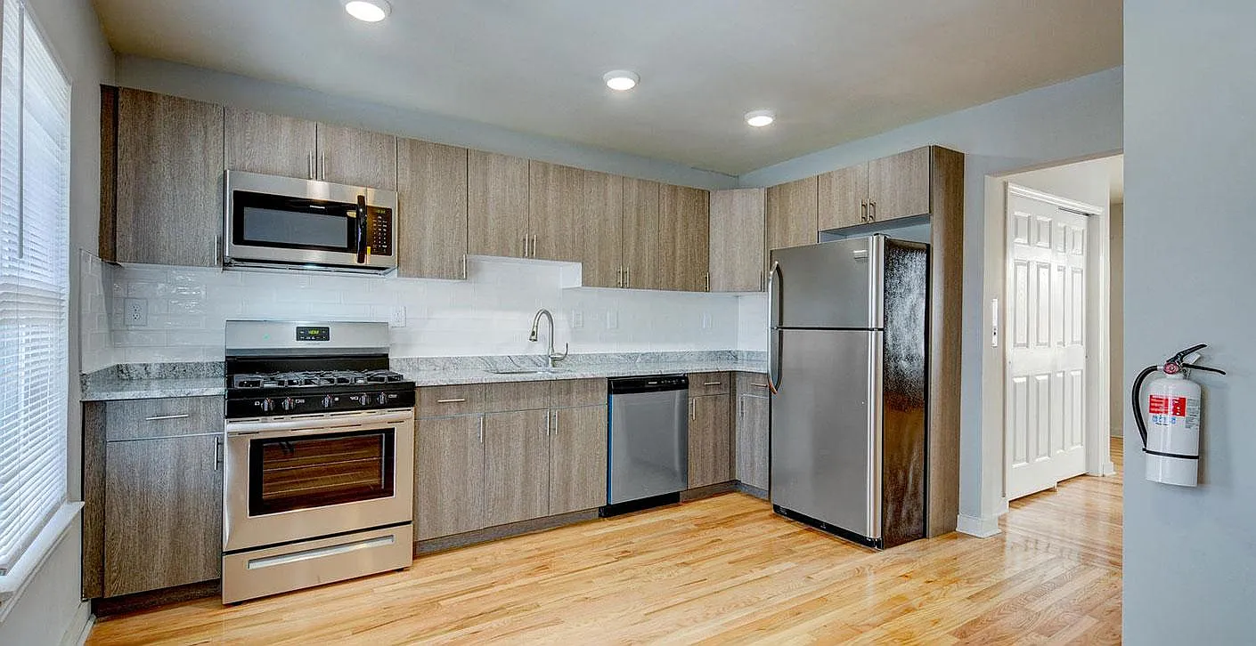 Franklin Manor — Photo 2