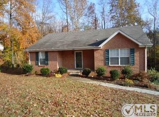 1223 Cottonwood Dr, Clarksville, TN 37040
