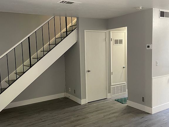 2nd image of 235 Red Oak Dr W APT D
